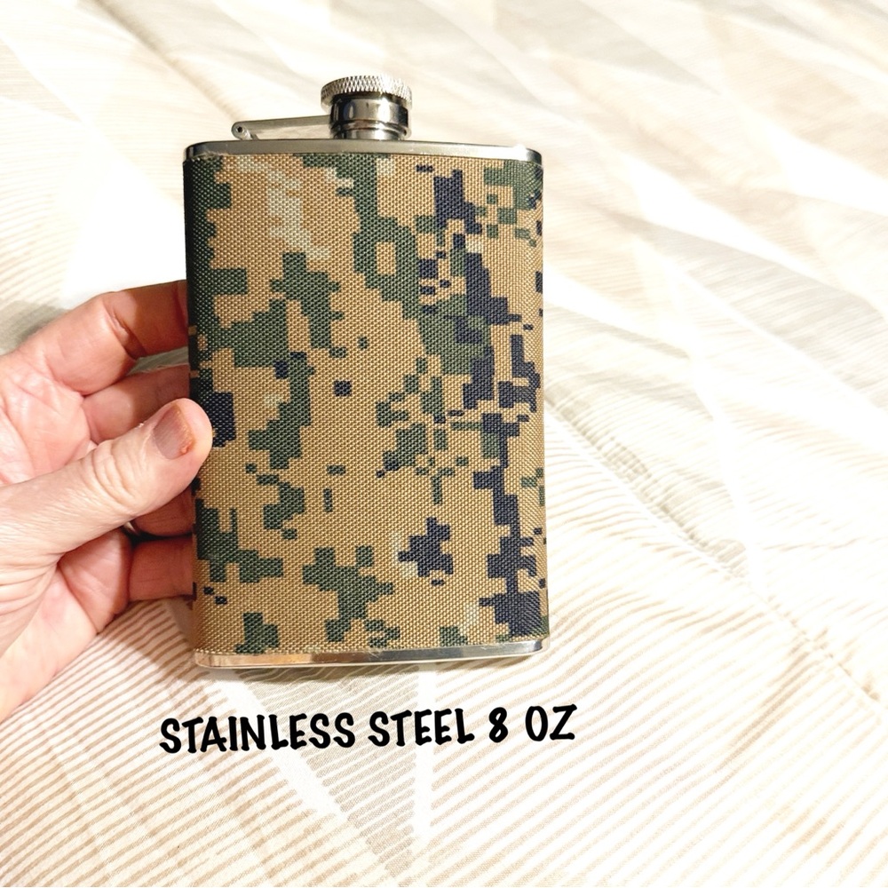 Camo Stainless Steel  Flask 8 OZ